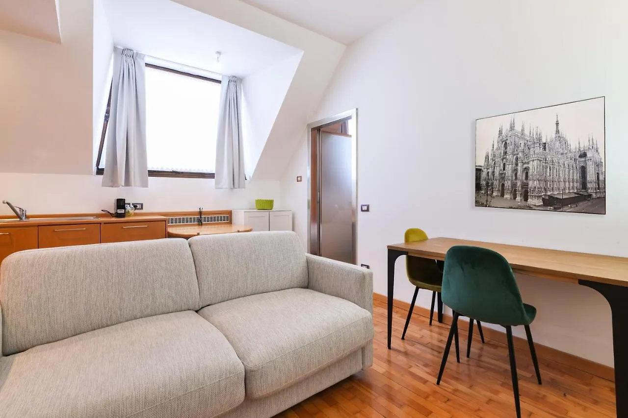 Duomo Luxury Apartment VIII Milan