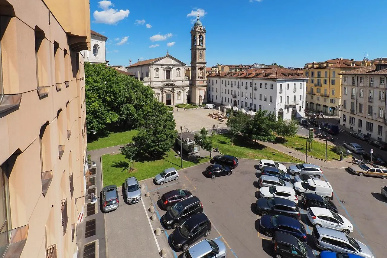 Duomo Luxury Apartment VIII Milan