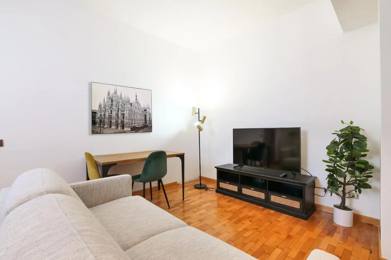 Duomo Luxury Apartment VIII Milan 0*,  Italy