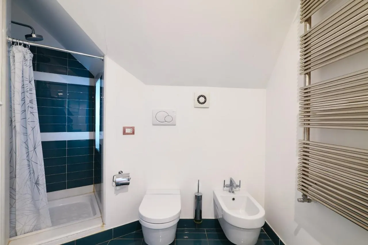 Duomo Luxury Apartment VIII Milan Italy